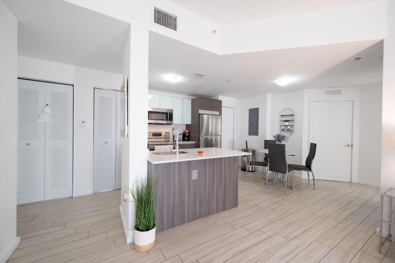 شقة Subtle 2 Bed In Edgewater Downtown With Free Parking ميامي المظهر الخارجي الصورة